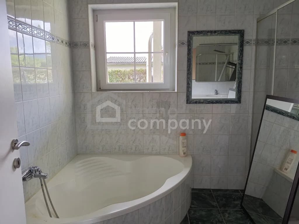 7-Zimmer-Haus kaufen in Neunkirchen – 169,2 m², € 320.000 – Bild 11 von 13