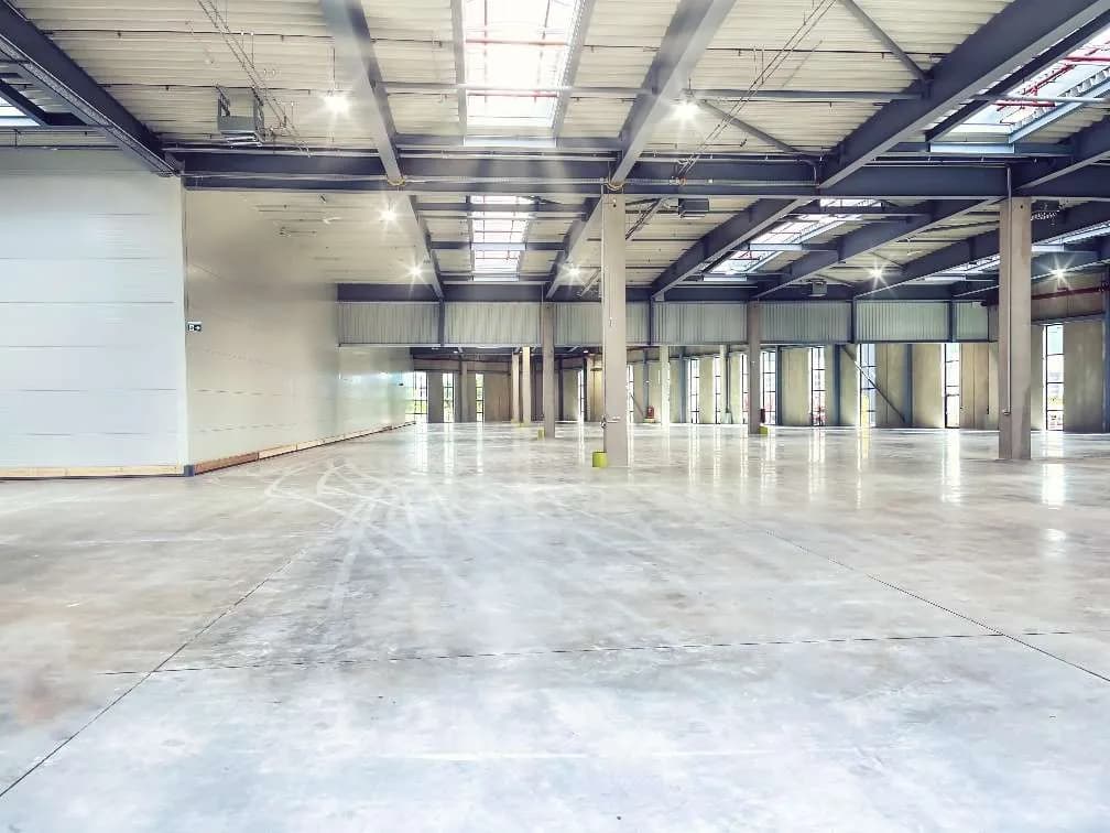 Immobilie mieten in Korneuburg – 3 000 m², € 8 – Bild 3 von 7