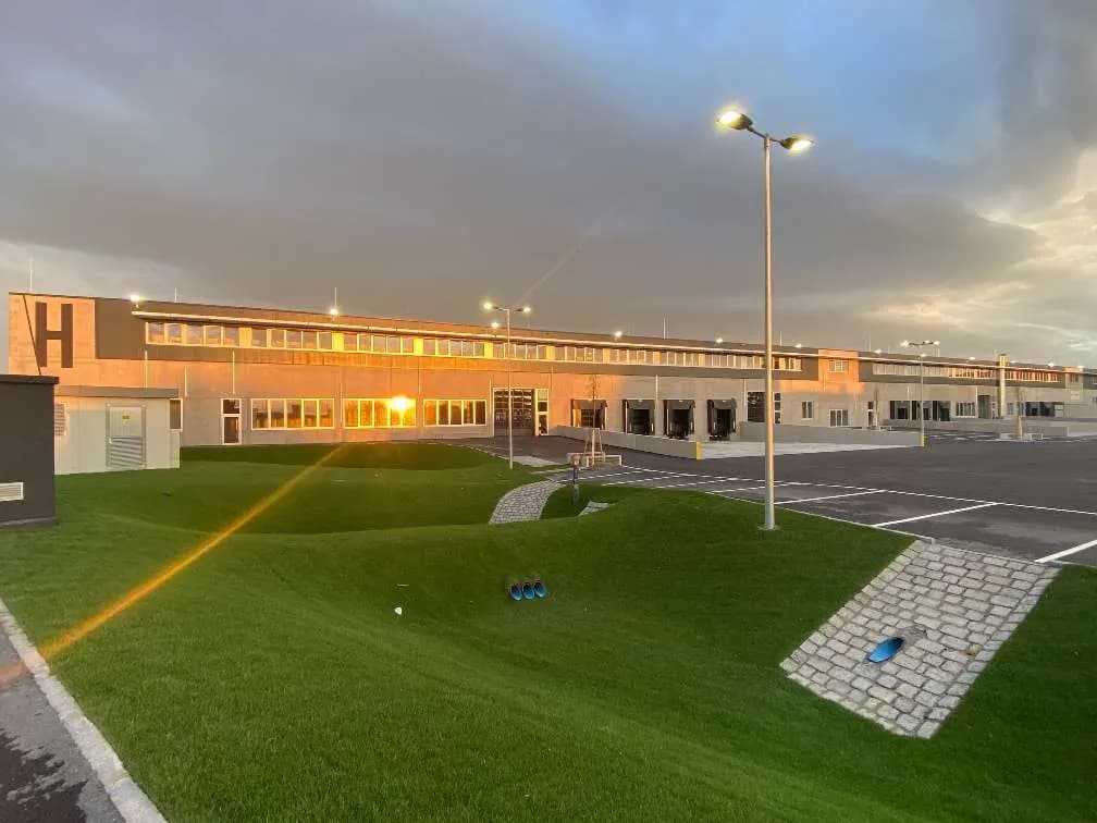 Immobilie mieten in Korneuburg – 3 000 m², € 8 – Bild 4 von 7