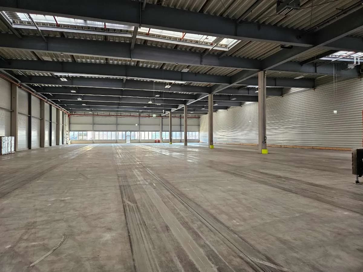 Immobilie mieten in Korneuburg – 3 000 m², € 8 – Bild 7 von 7