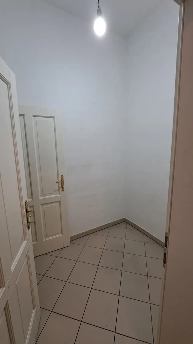 2-Zimmer-Gewerbeimmobilie mieten in Wien – 45 m², € 857 – Bild 9 von 15