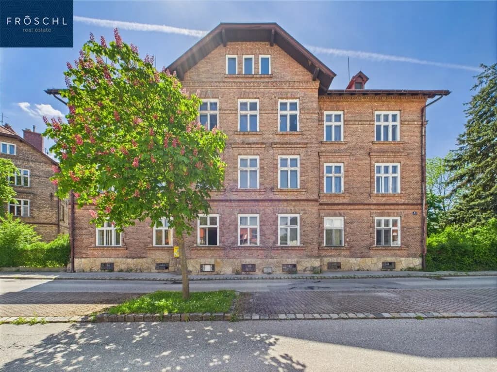 18-Zimmer-Gewerbeimmobilie kaufen in Neunkirchen – 553 m², € 630.000