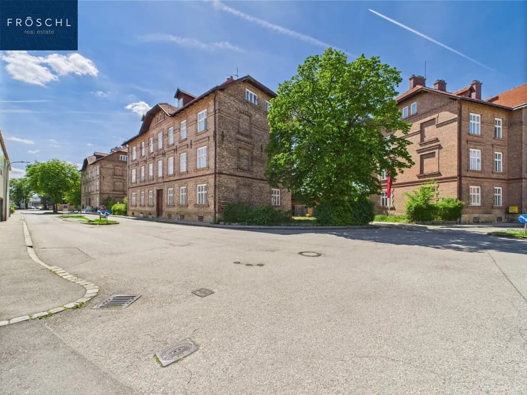 18-Zimmer-Gewerbeimmobilie kaufen in Neunkirchen – 553 m², € 630.000 – Bild 5 von 25