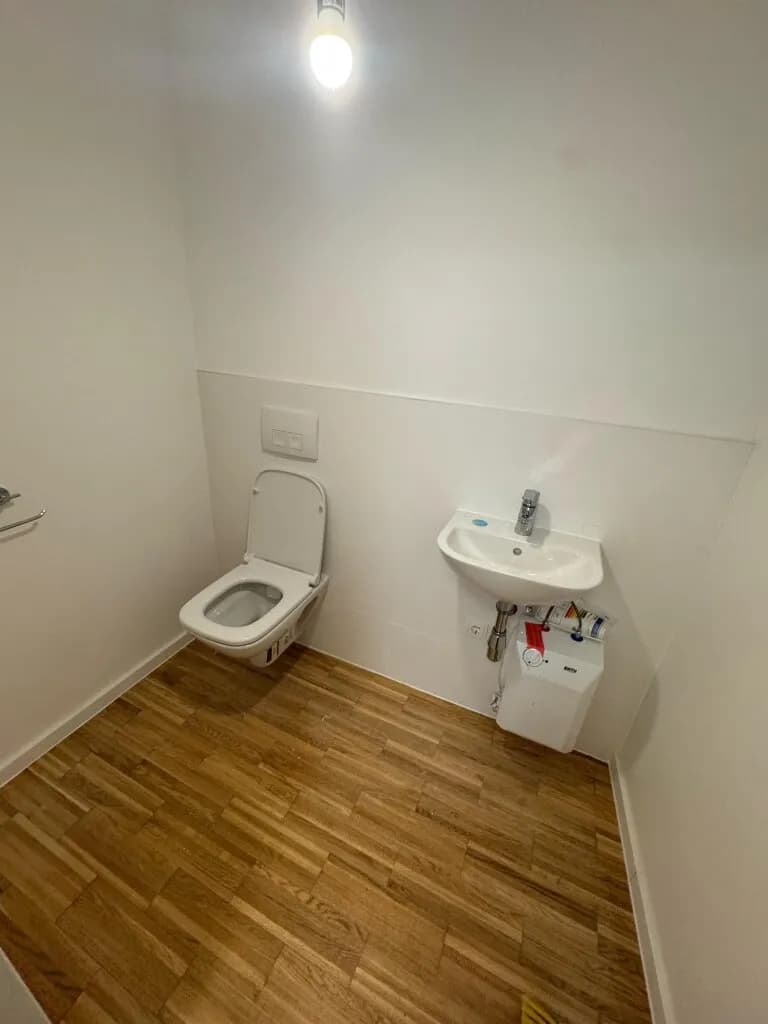 Gewerbeimmobilie mieten in Baden – 92 m², € 1.633 – Bild 9 von 13