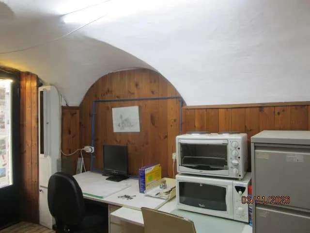 Gewerbeimmobilie mieten in Tulln – 12 m², € 696 – Bild 2 von 2