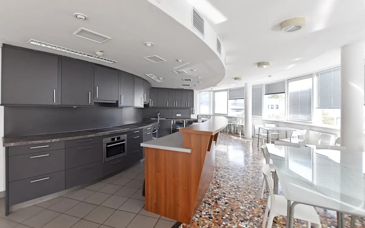 Gewerbeimmobilie mieten in Wien – 3 250 m², € 8 – Bild 6 von 14