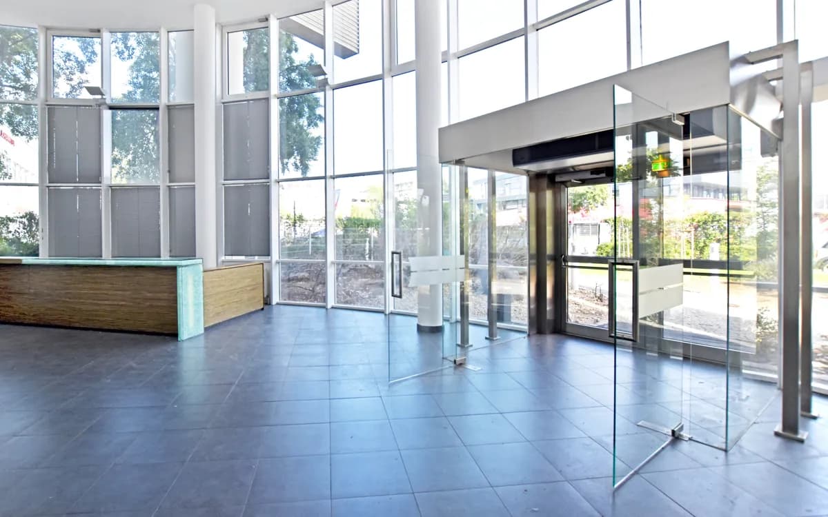 Gewerbeimmobilie mieten in Wien – 3 250 m², € 8 – Bild 8 von 14