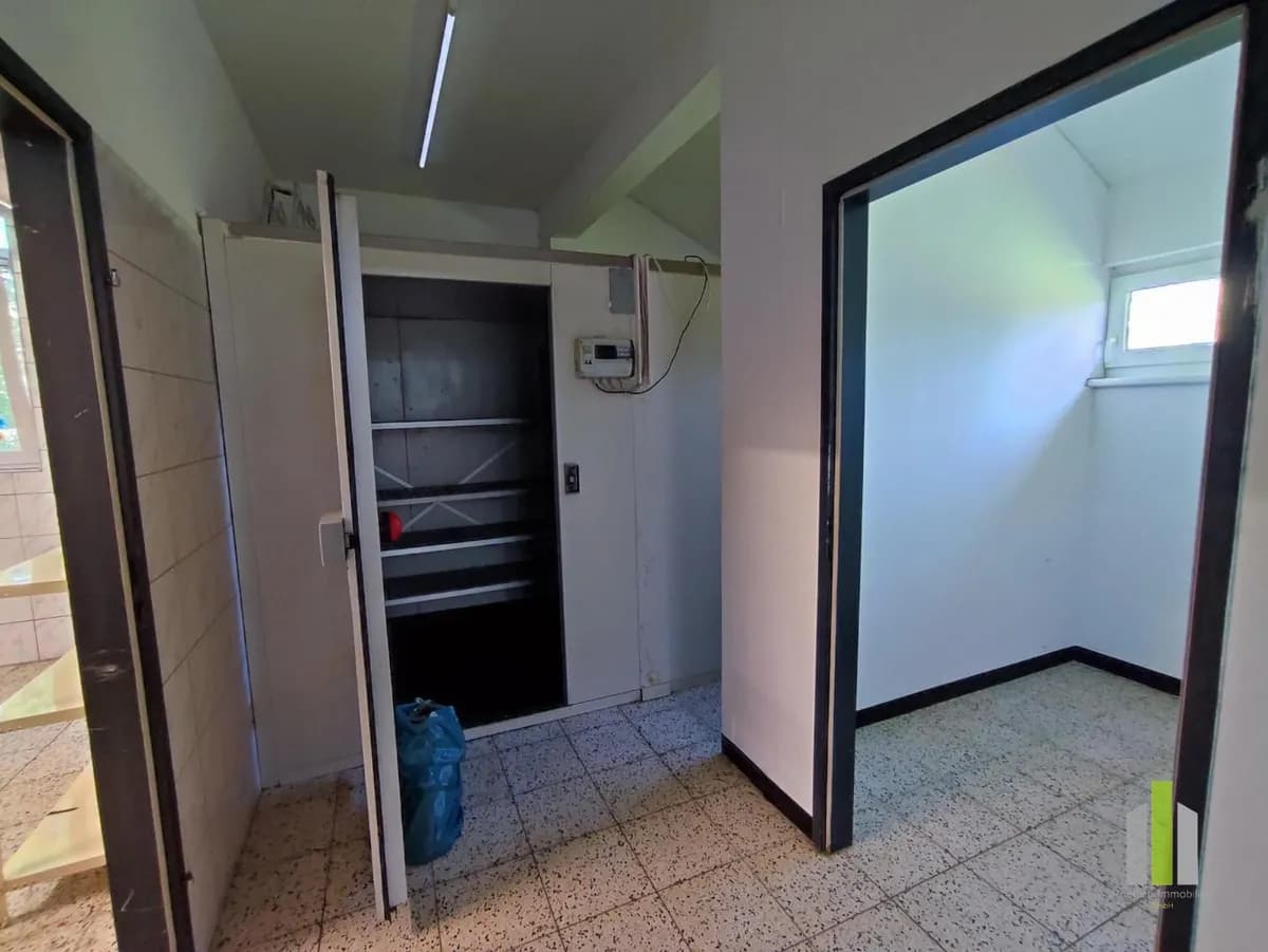 Gewerbeimmobilie mieten in Oberwart – 216 m², € 1.300 – Bild 16 von 21