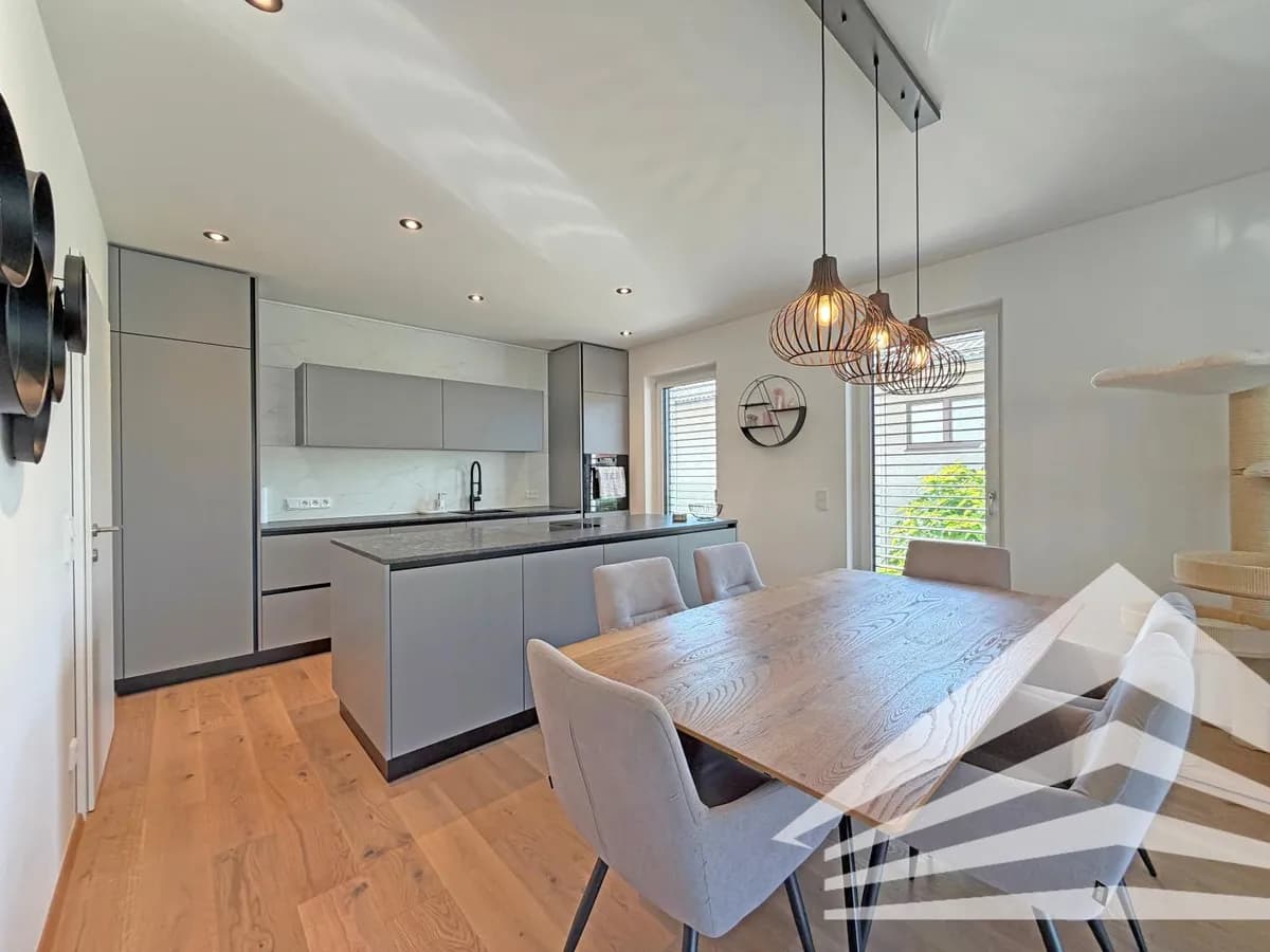 4-Zimmer-Wohnung mieten in Linz – 94,81 m², € 1.924