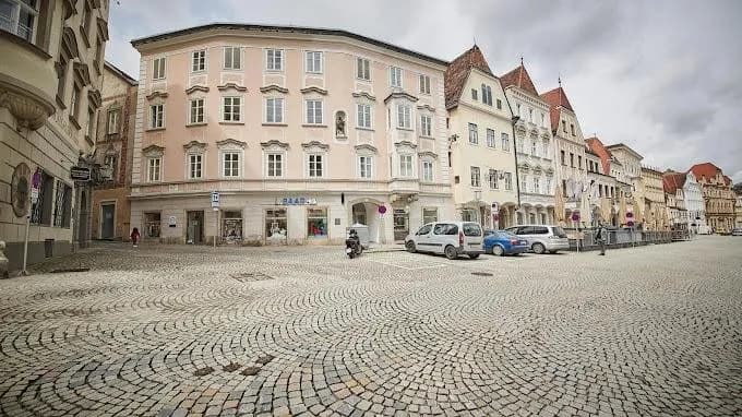 1-Zimmer-Gewerbeimmobilie mieten in Steyr – 42 m², € 416 – Bild 3 von 3