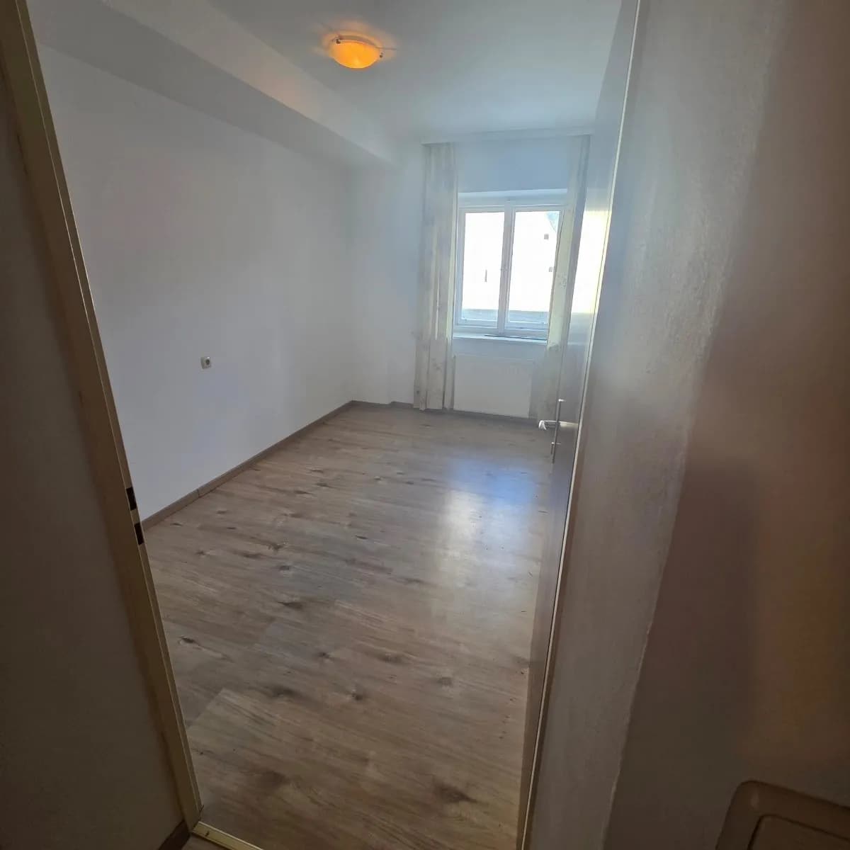 7-Zimmer-Wohnung mieten in Scheibbs – 110 m², € 1.300 – Bild 8 von 12