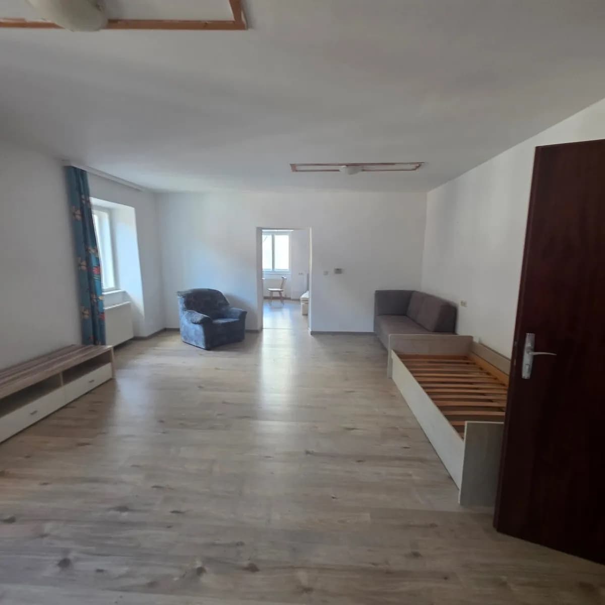 7-Zimmer-Wohnung mieten in Scheibbs – 110 m², € 1.300 – Bild 10 von 12
