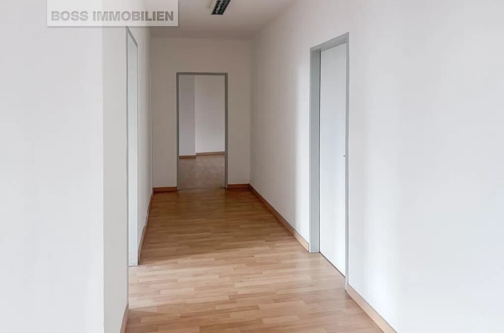 5-Zimmer-Gewerbeimmobilie mieten in Linz – 142 m², € 1.361 – Bild 7 von 13