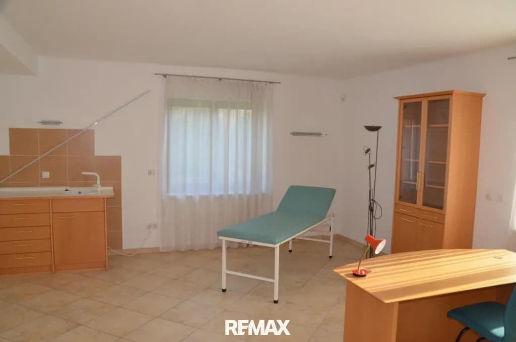 3-Zimmer-Gewerbeimmobilie mieten in Krems an der Donau – 78 m², € 970