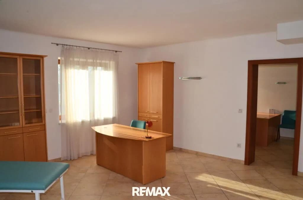 3-Zimmer-Gewerbeimmobilie mieten in Krems an der Donau – 78 m², € 970 – Bild 2 von 11