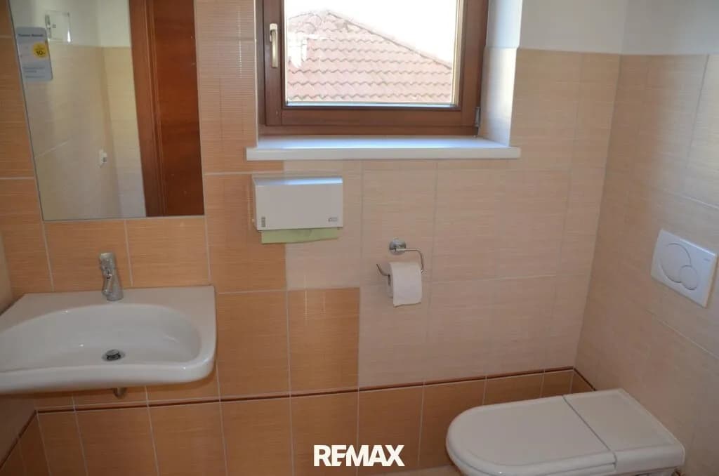 3-Zimmer-Gewerbeimmobilie mieten in Krems an der Donau – 78 m², € 970 – Bild 8 von 11