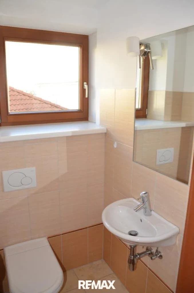 3-Zimmer-Gewerbeimmobilie mieten in Krems an der Donau – 78 m², € 970 – Bild 9 von 11
