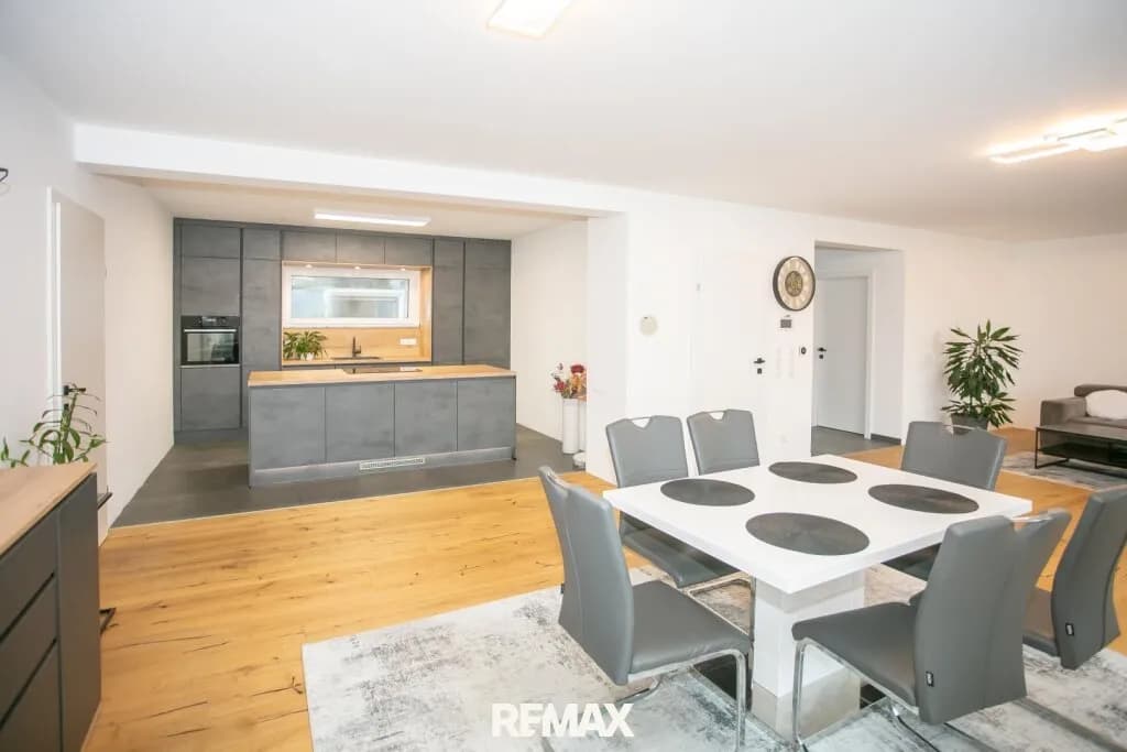6-Zimmer-Haus kaufen in Krems Land – 215 m², € 675.000 – Bild 6 von 28