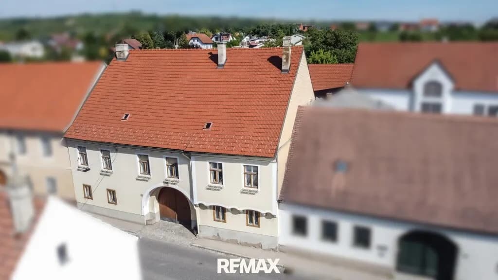 9-Zimmer-Gewerbeimmobilie kaufen in Krems Land – 300 m², € 490.000