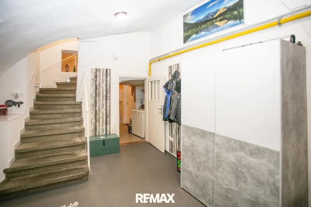 Gewerbeimmobilie kaufen in Krems an der Donau – 803 m², € 2.150.000 – Bild 2 von 27
