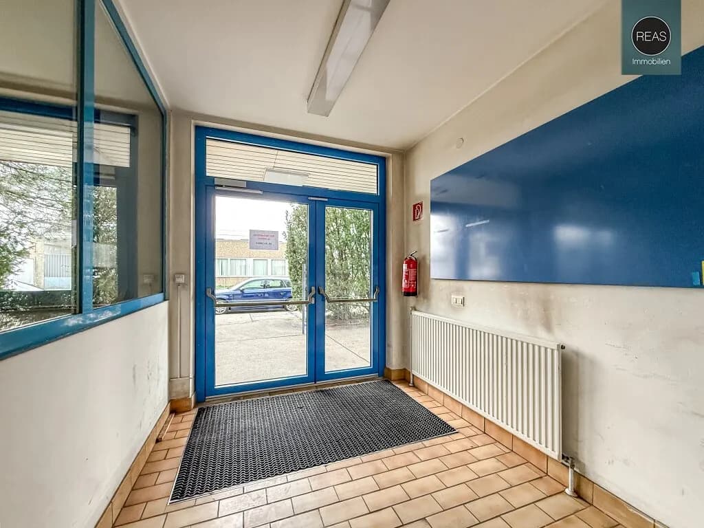 Gewerbeimmobilie mieten in Wien – 1 300 m², € 9 – Bild 5 von 26