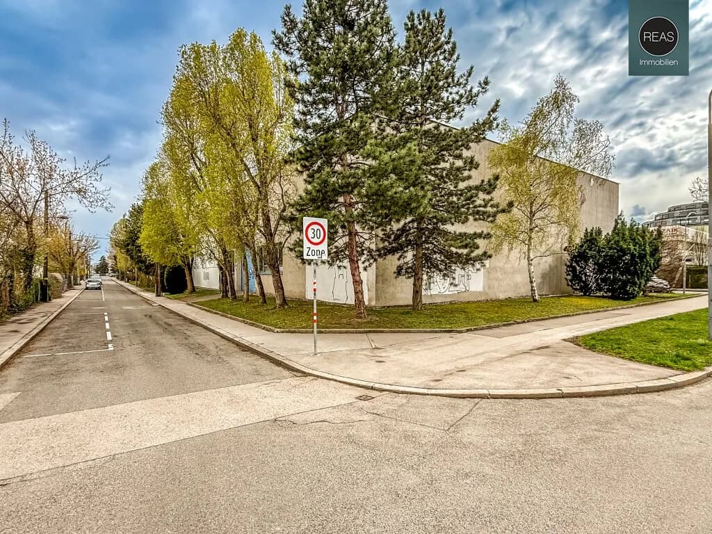Gewerbeimmobilie mieten in Wien – 1 300 m², € 9 – Bild 19 von 26
