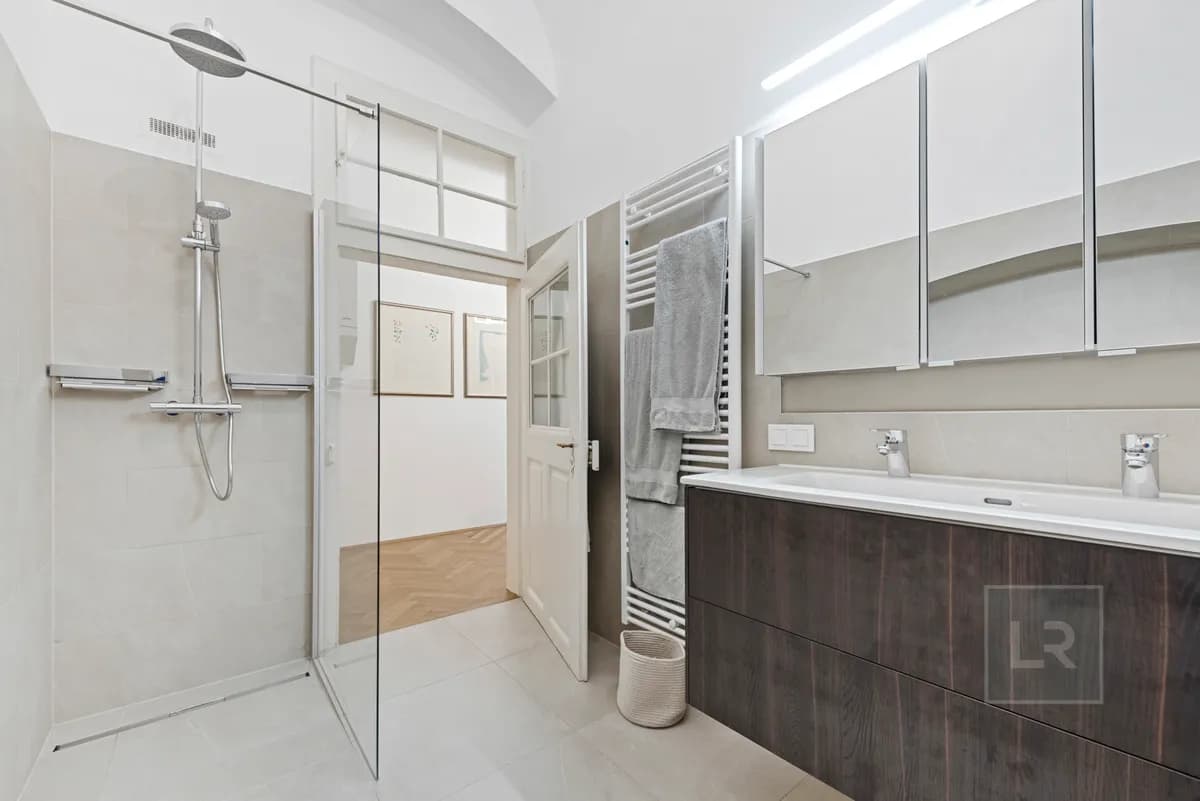 5-Zimmer-Wohnung kaufen in Wien – 216 m², € 3.100.000 – Bild 19 von 23