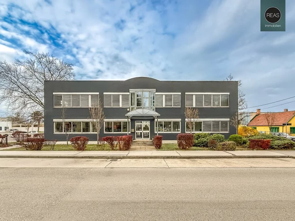 Gewerbeimmobilie mieten in Wien – 3 300 m², € 9 – Bild 33 von 37