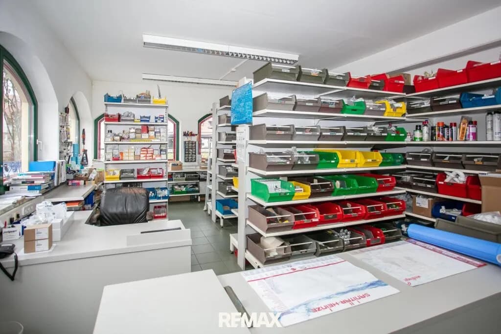 Immobilie mieten in Krems Land – 1 300 m², € 4.400 – Bild 6 von 22