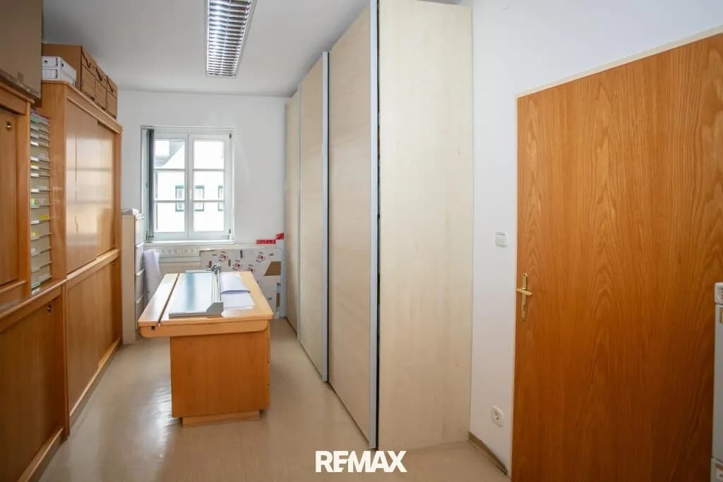 Immobilie mieten in Krems Land – 1 300 m², € 4.400 – Bild 11 von 22