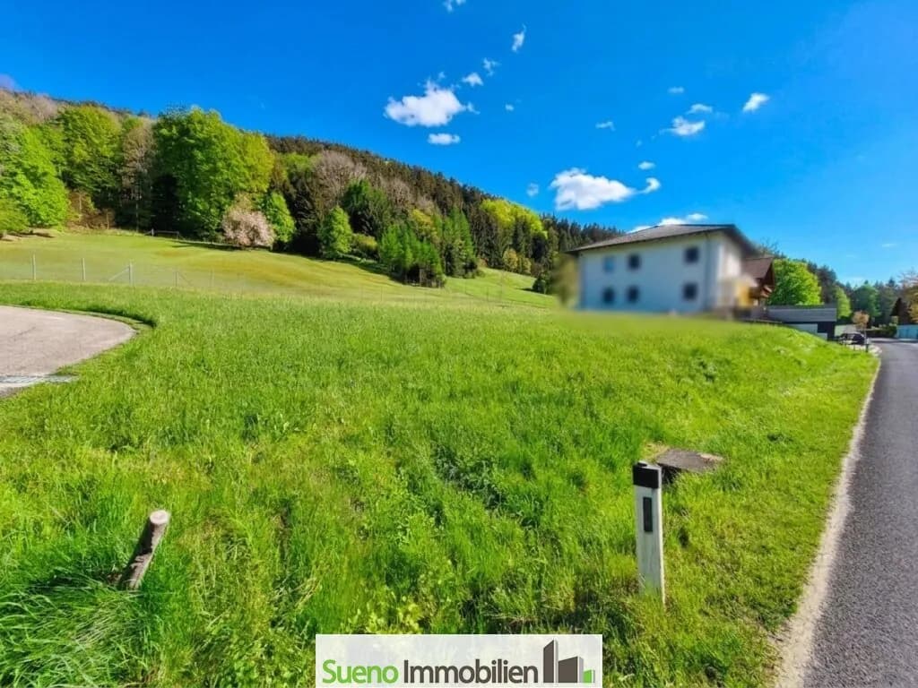 Grundstück kaufen in Gmunden – 1 740 m², € 385.350