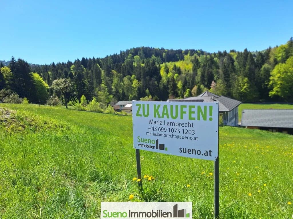 Grundstück kaufen in Gmunden – 1 083 m², € 145.000