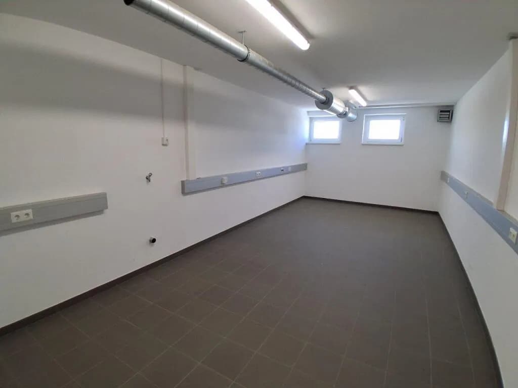 Gewerbeimmobilie mieten in Weiz – 249 m², € 1.749 – Bild 9 von 22