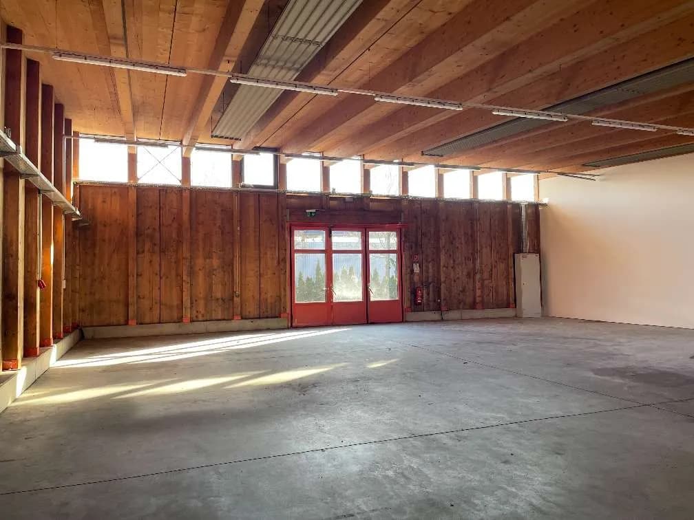 Gewerbeimmobilie mieten in Südoststeiermark – 228 m², € 4