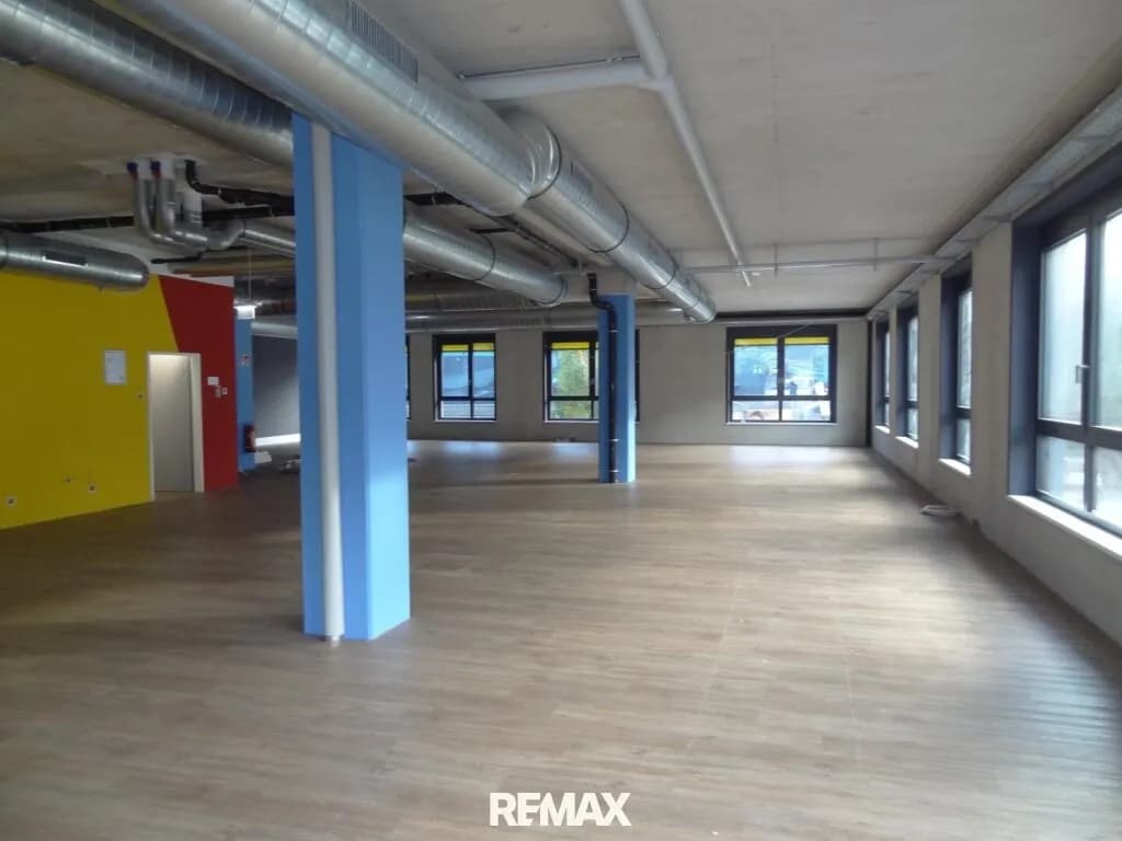 Gewerbeimmobilie mieten in Kufstein – 634 m², € 6.182