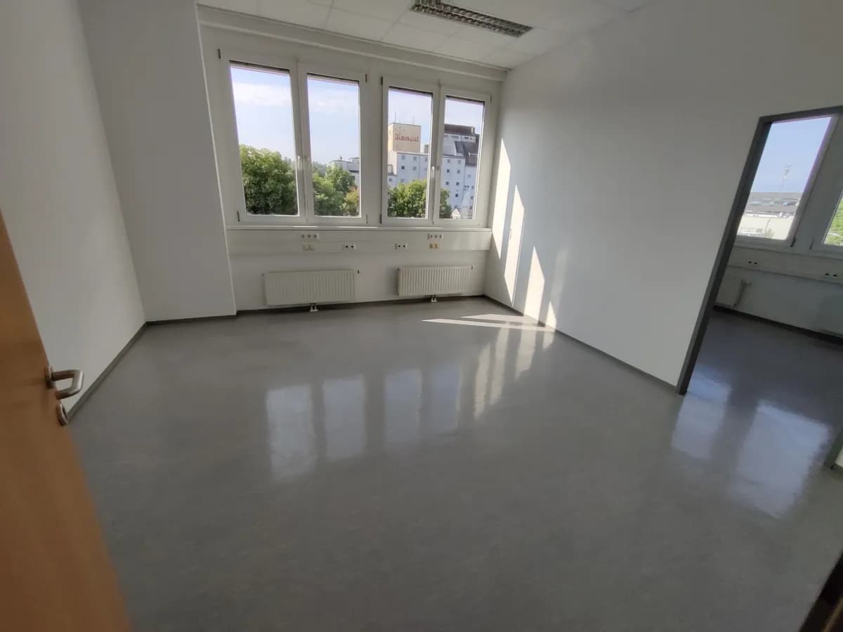3-Zimmer-Gewerbeimmobilie mieten in Wels – 79 m², € 951