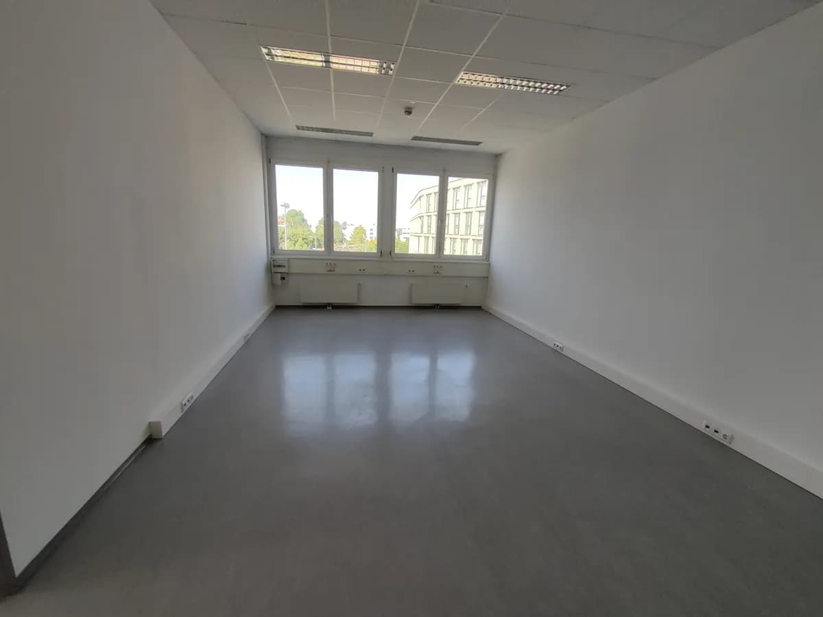 3-Zimmer-Gewerbeimmobilie mieten in Wels – 79 m², € 951 – Bild 4 von 11