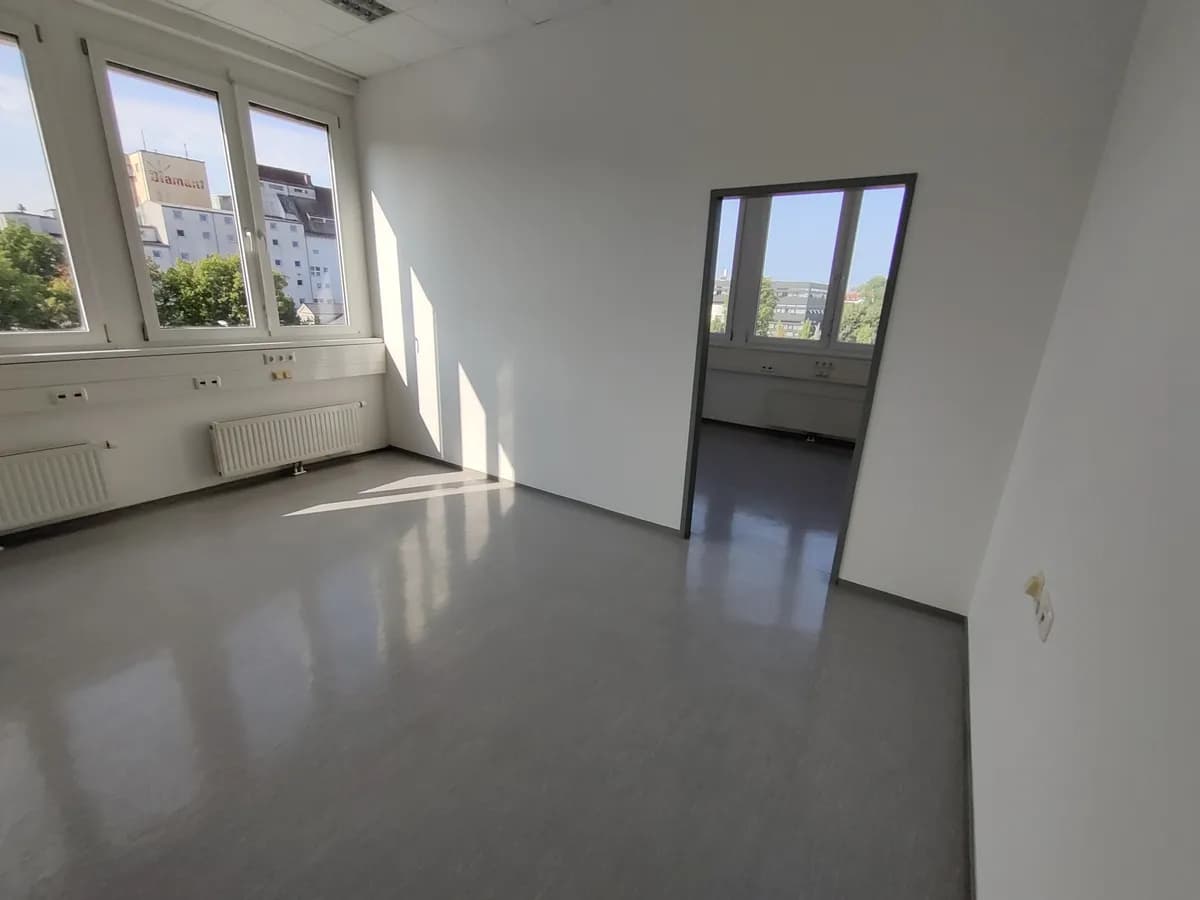 3-Zimmer-Gewerbeimmobilie mieten in Wels – 79 m², € 951 – Bild 5 von 11