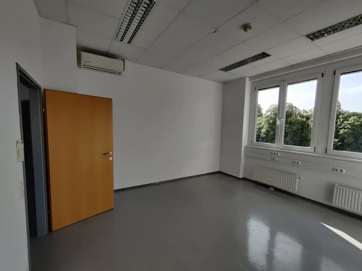 3-Zimmer-Gewerbeimmobilie mieten in Wels – 79 m², € 951 – Bild 8 von 11