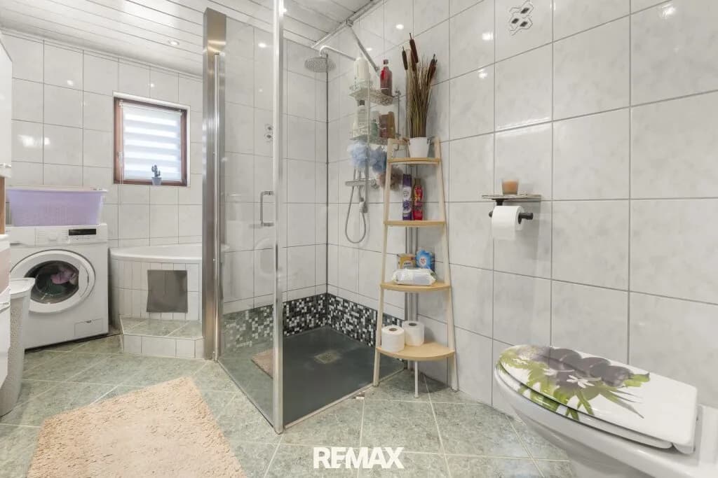 Gewerbeimmobilie kaufen in Feldkirchen – 323 m², € 550.000 – Bild 6 von 26