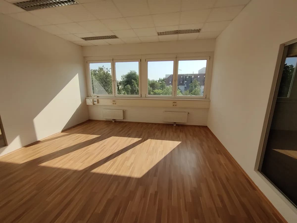2-Zimmer-Gewerbeimmobilie mieten in Wels – 60 m², € 646 – Bild 3 von 7