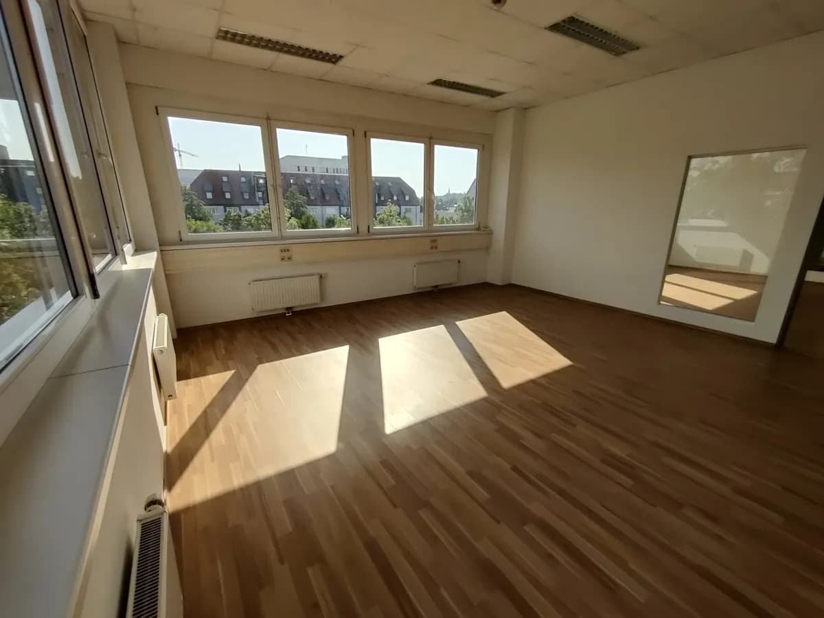 2-Zimmer-Gewerbeimmobilie mieten in Wels – 60 m², € 646 – Bild 4 von 7