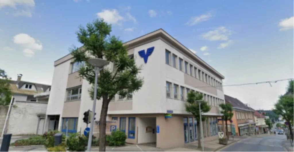 Gewerbeimmobilie kaufen in Feldkirchen – 1 100 m²