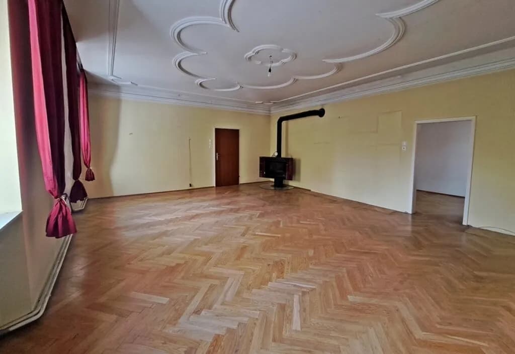 8-Zimmer-Wohnung kaufen in Baden – 354,82 m², € 930.000 – Bild 35 von 50