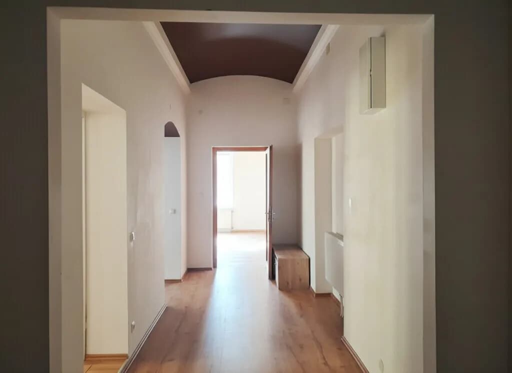 2-Zimmer-Wohnung mieten in Horn – 86,43 m², € 837