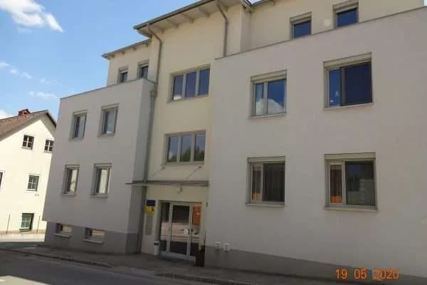 2-Zimmer-Wohnung mieten in Zwettl – 67,38 m², € 665