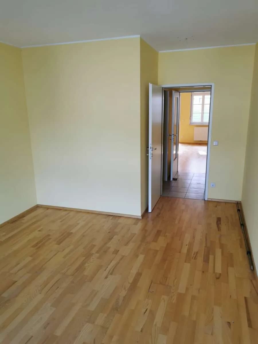 3-Zimmer-Wohnung mieten in Mistelbach – 96,2 m², € 995 – Bild 8 von 14