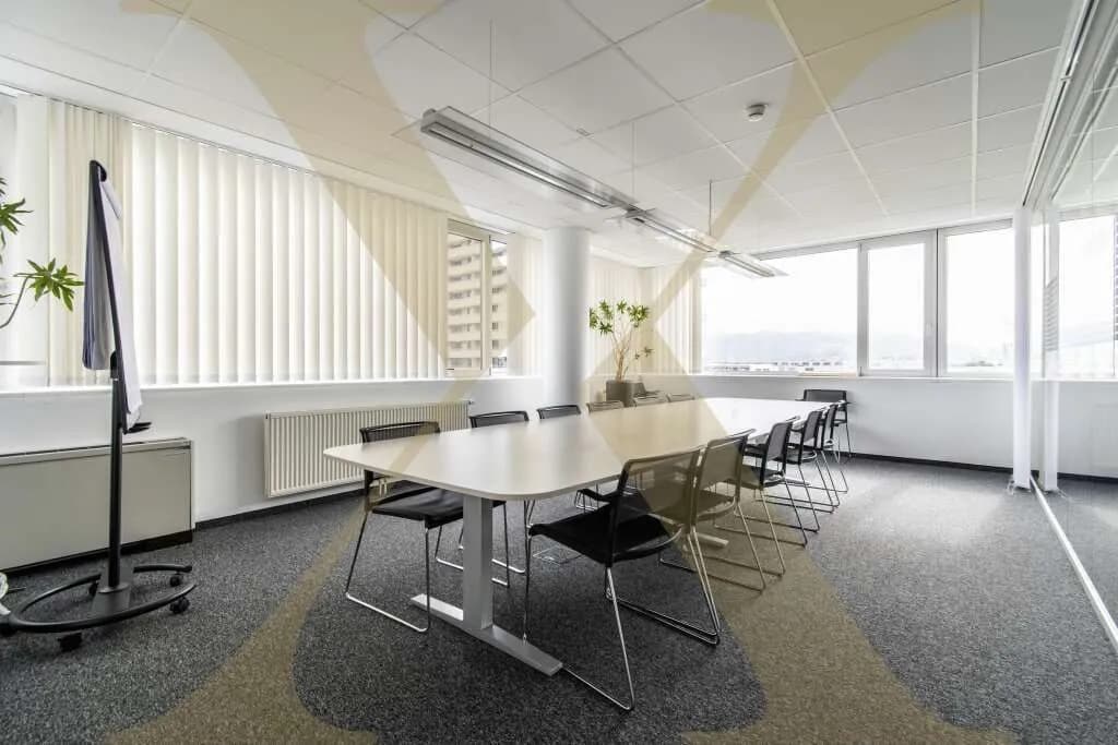 Gewerbeimmobilie mieten in Linz – 547 m², € 7.051