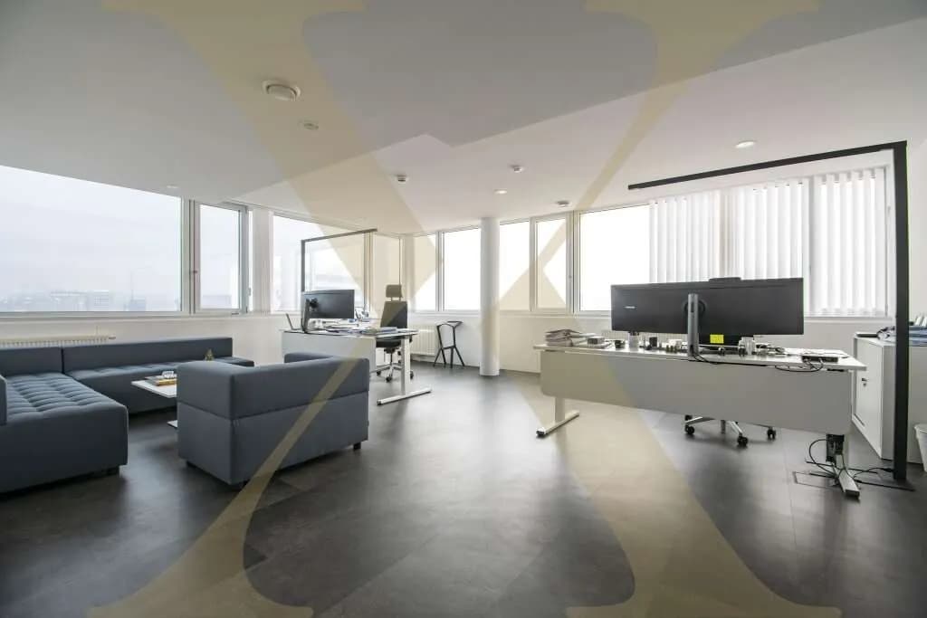 Gewerbeimmobilie mieten in Linz – 289 m², € 4.577 – Bild 1 von 11