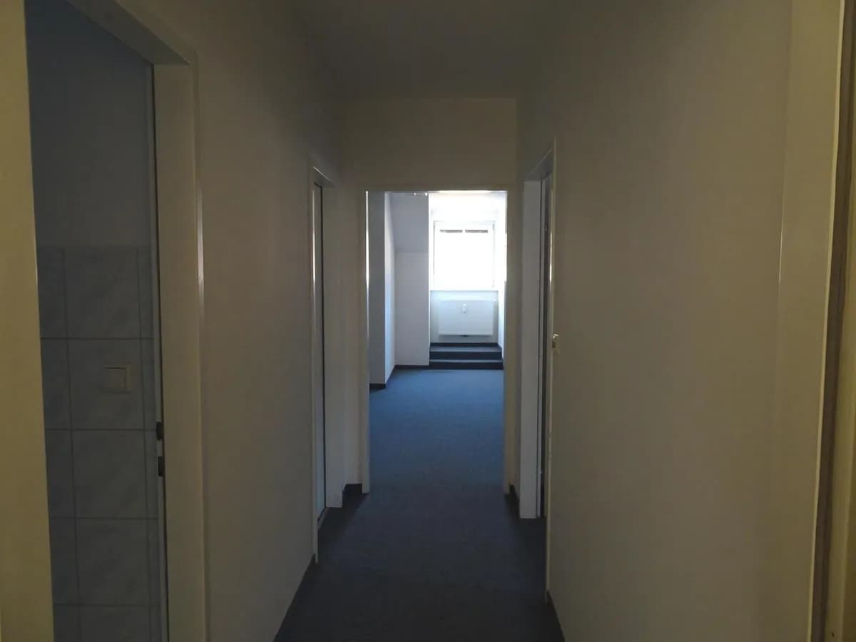 4-Zimmer-Gewerbeimmobilie mieten in Bruck-Mürzzuschlag – 100 m², € 1.272 – Bild 2 von 11